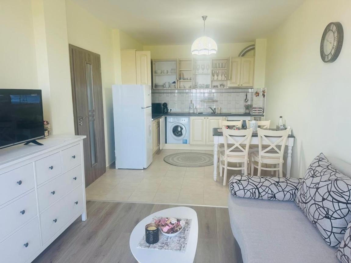 Kiwi Gardens Apartment Byala  Exterior photo